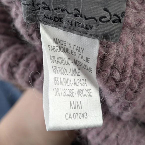 Italian Made Alpaca Blend Cable Knit Batwing Turtleneck, Size Medium - Picture 10 of 10